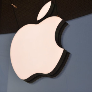 Apple sales lose ground, but iPhone growth strong