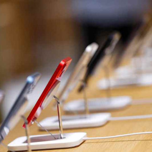 Apple Tops Global Smartphone Revenue With 43 Per Cent Share In Q3: Counterpoint