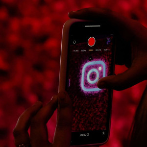Instagram down? Netizens report server connection issues on mobile app