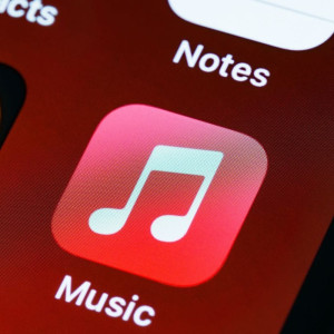 Apple Shuts Down This Apple Music Service That Worked Through Siri: What Happens Now