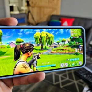 Possible gaming improvement for Pixel 8 Pro has me considering going back to it
