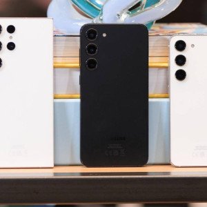 Samsung Galaxy S23 lands at new $675 low, Galaxy Watch 6 Bespoke $100 off, more
