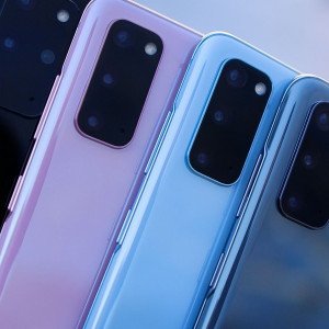 Amazon Republic Day Sale: Amazing smartphones deals with up to 35% off