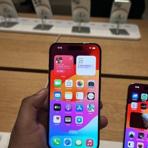 Apple iPhone Faces Stiff Competition from Huawei and Other Local Rivals in China