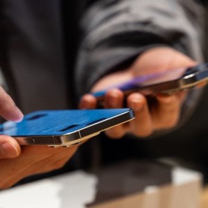 iPhone 16 to come with a new dedicated camera button: Report
