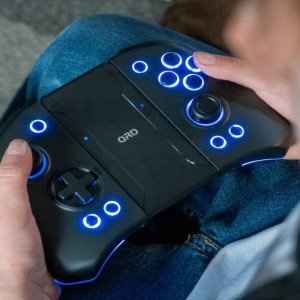 QRD Stellar T3 Wireless Joycon Controller review: large and in charge, yet precise