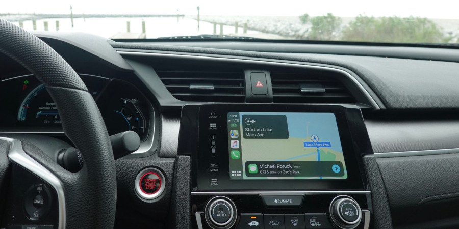 This adapter turns standard CarPlay into wireless, actually works