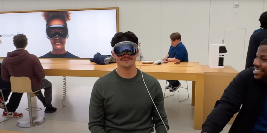 Some Apple Vision Pro team members think we should wait for the 4th-gen model