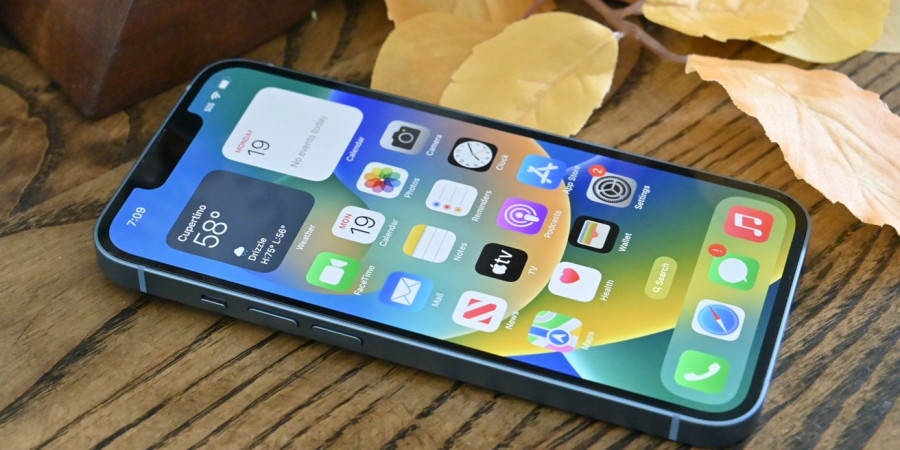 Apple's iPhone SE 4 rumored to launch early in 2025