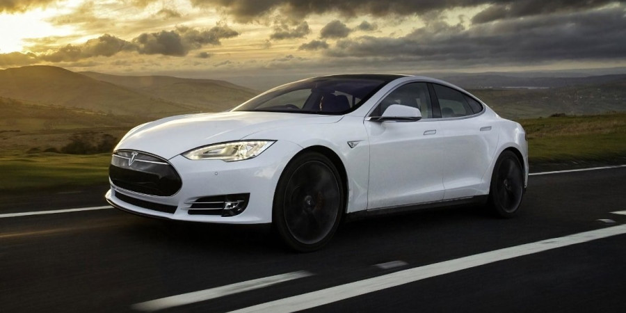 Tesla's Ultra Wideband update improves how you unlock cars with an iPhone