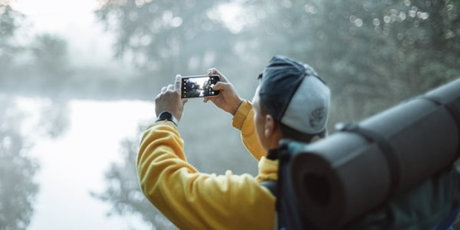 Samsung, Motorola to OnePlus, pick the best camera phone this Valentine?s Day for your loved one