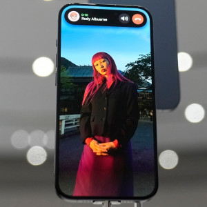 Apple?s China Slump Deepens Even as iPhone Sales Grow Again; ?This Storm Will Pass", says expert