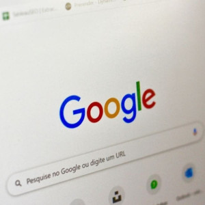 Google Pixel 8 Series introduces Circle to Search: Streamlining in-app searches with AI integration